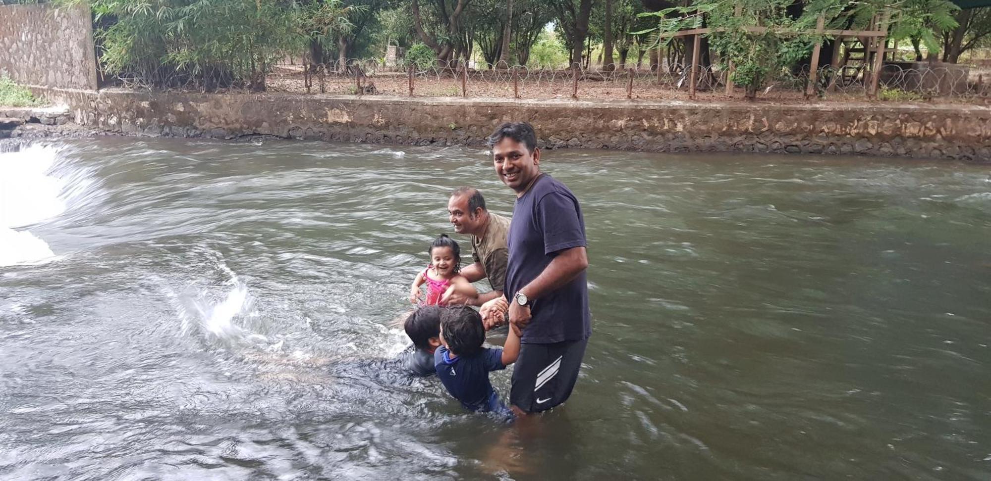 The Rippling Edge - River Front Property Karjat Dış mekan fotoğraf